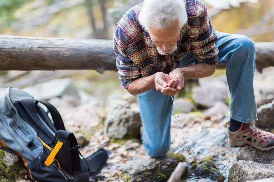 ¿Es difícil encontrar agua para la exploración de la naturaleza?