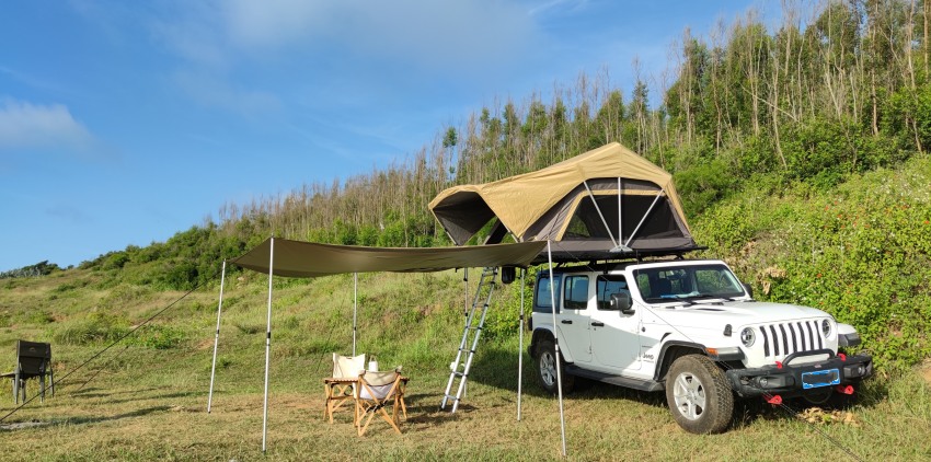 ¿Es práctica la carpa del techo del automóvil?