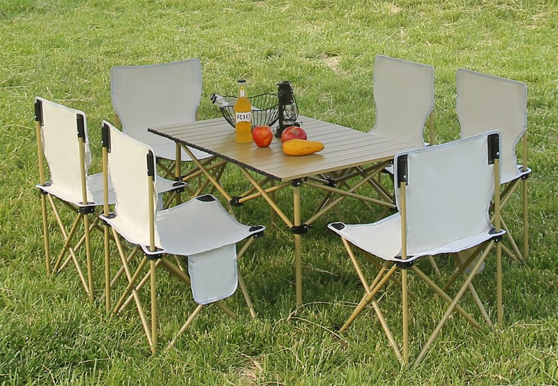 Qué aspectos deben considerarse al comprar mesas y sillas plegables al aire libre？