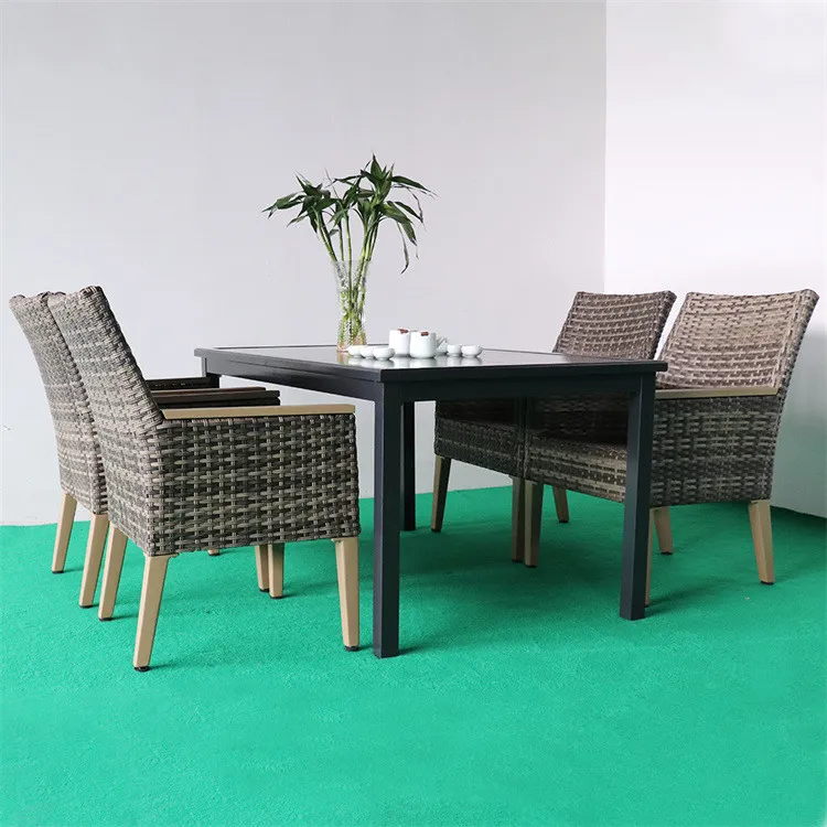 ¿Cuáles son los beneficios de usar productos de muebles de ratán al aire libre?