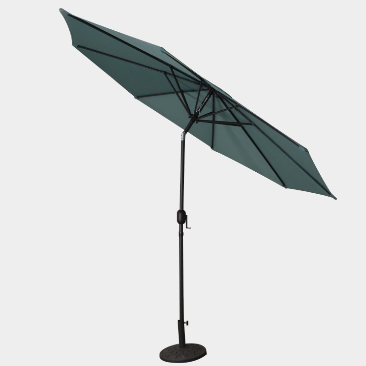 9 pies Patio 8 Ribs Market Umbrella